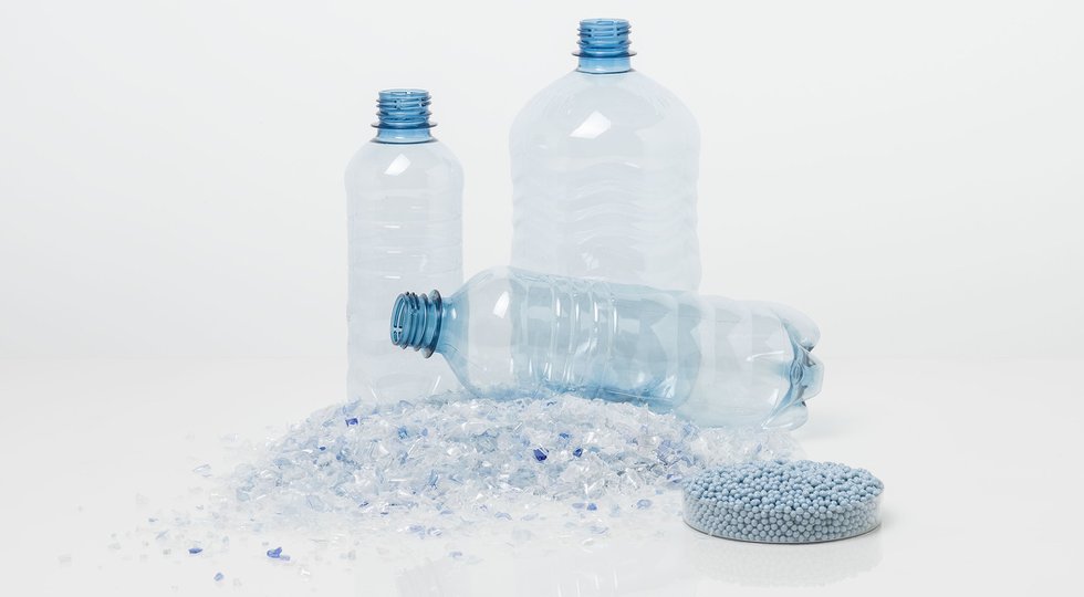 Starlinger_rPET bottles_300dpi.jpg